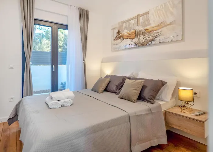 بيت للعطل 5 Bedroom Beautiful In